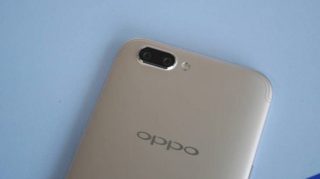 Oppo R11’de 20 MP Çift Kamera Yer Alacak!